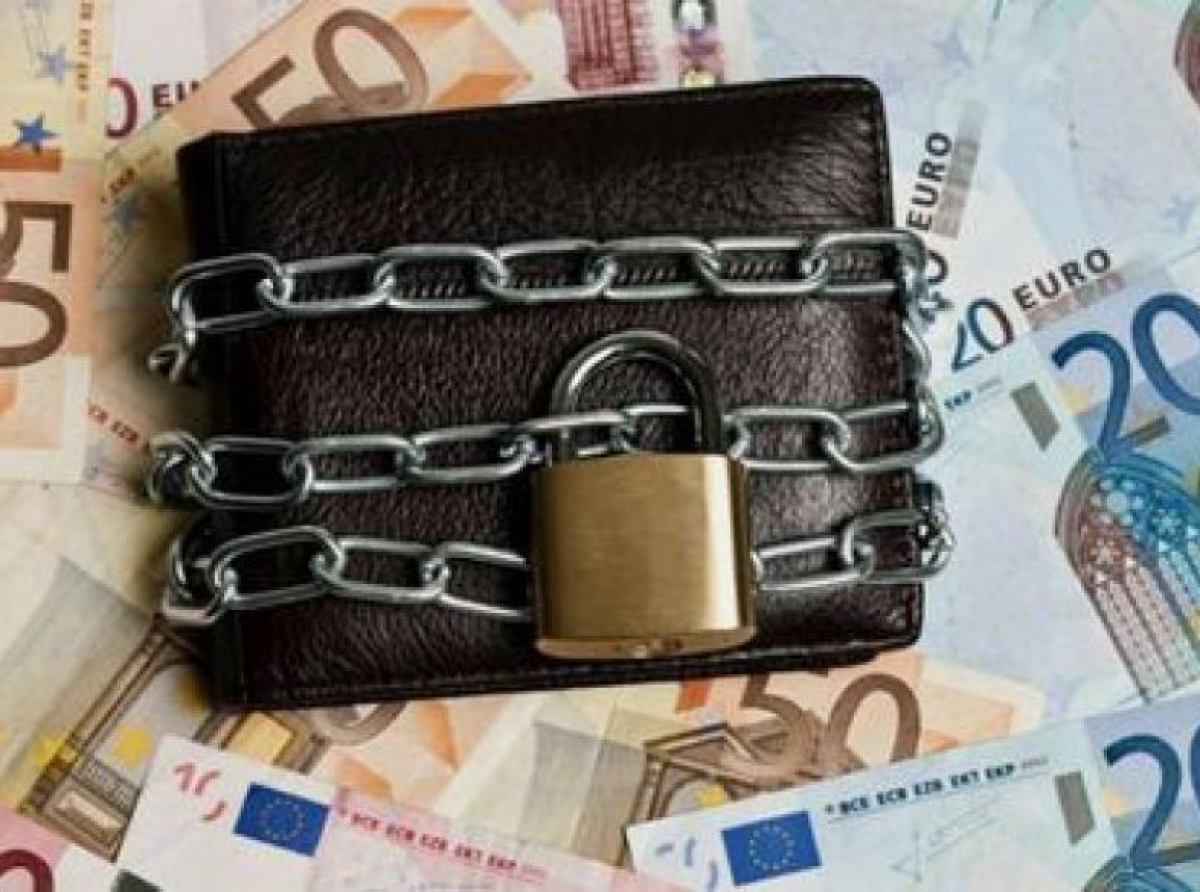 Ξεκινούν κατασχέσεις σε όσους δεν εντάχθηκαν στις ρυθμίσεις της εφορίας