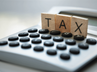 Διπλή παγίδα υπερ-φορολόγησης για ελεύθερους επαγγελματίες