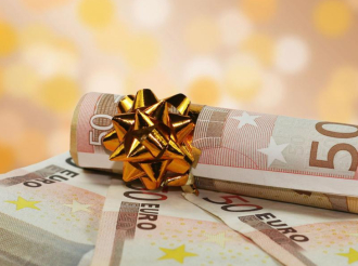 Δώρο Χριστουγέννων σε εργαζόμενους και ανέργους: Αυτά είναι τα 9 «μυστικά » που πρέπει να γνωρίζετε για την καταβολή του