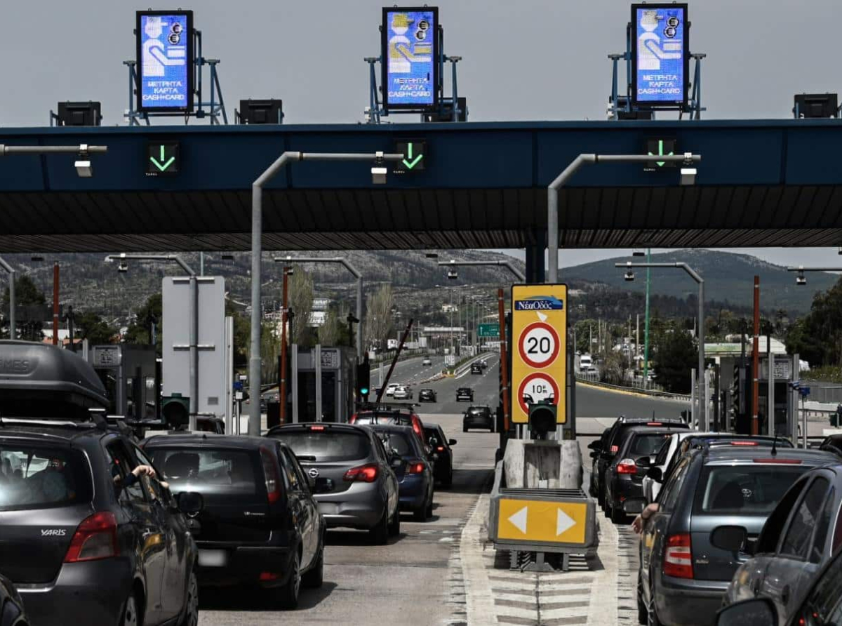 Εφοριακοί σε ρόλο τροχονόμου: Μπλόκα στα διόδια για οχήματα σε ακινησία