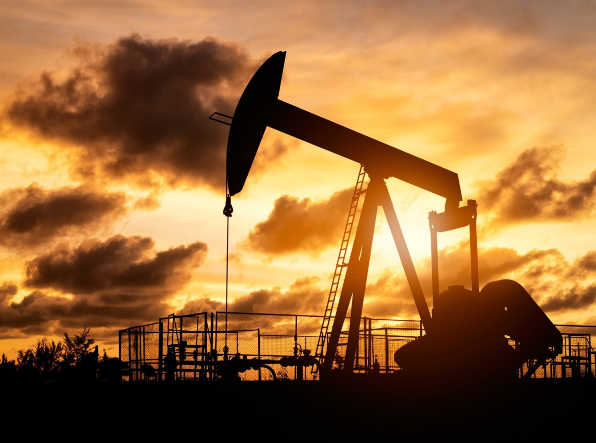 Πώς «διαβάζει» τις εξελίξεις το οικονομικό επιτελείο – Κλειδί η διάρκεια του πολέμου και το κλείσιμο των Στενών 