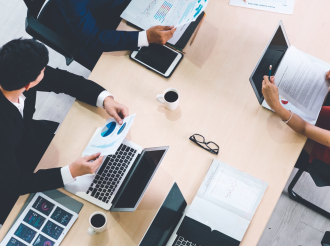 Στον «αέρα» χιλιάδες μη μισθωτοί – Ποιοι χάνουν την ασφαλιστική ικανότητα έως το 2027