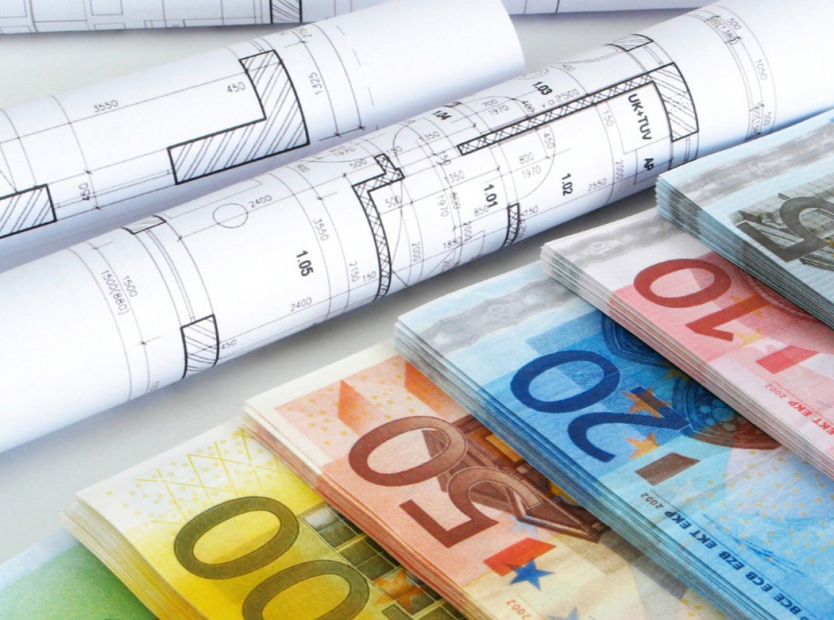 ΑΑΔΕ: Πτώση εσόδων από μεταβιβάσεις ακινήτων, αύξηση από γονικές παροχές – δωρεές