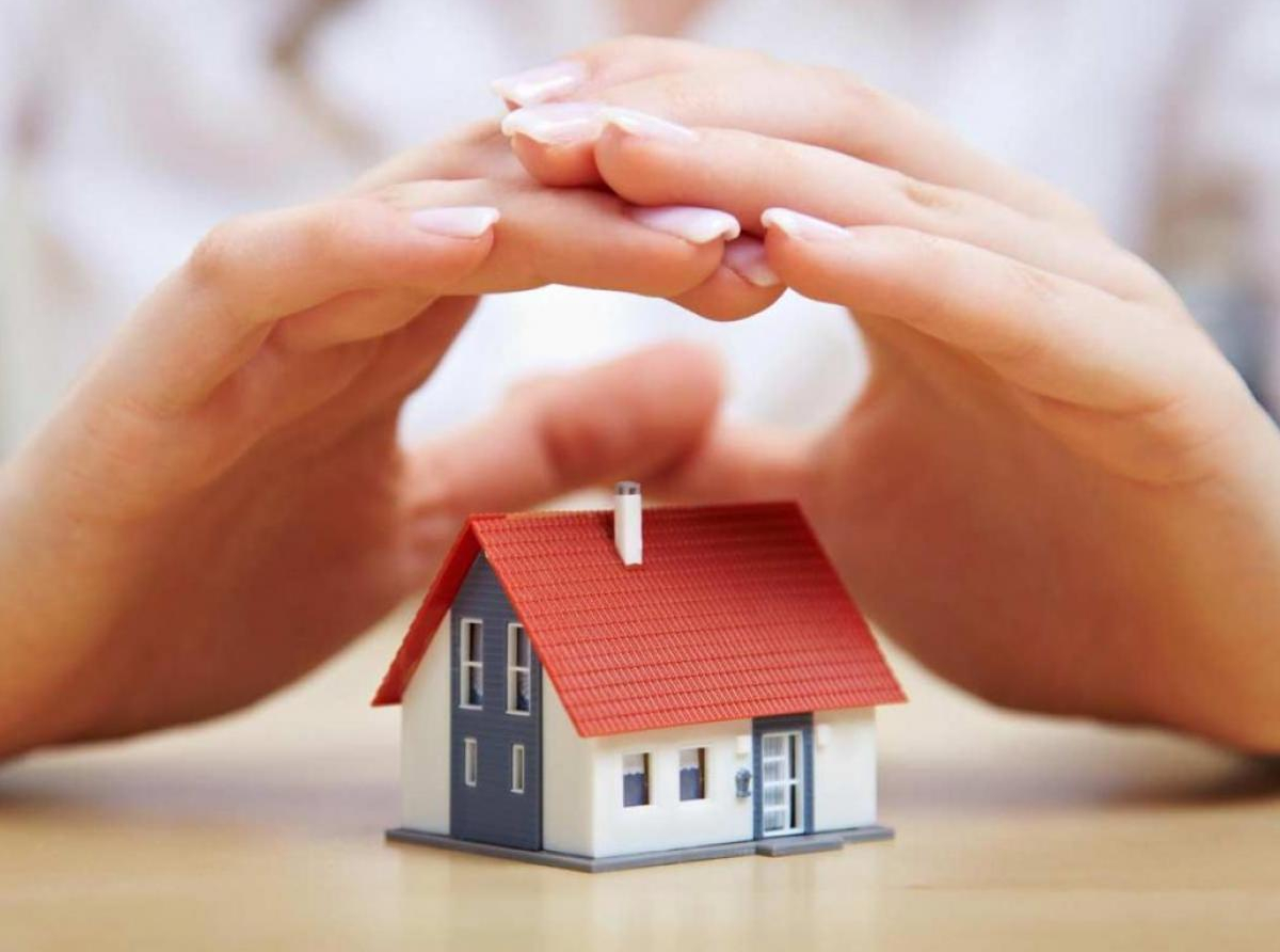 Ποιοι μπορούν να σώσουν το σπίτι τους με τη νέα ρύθμιση Πιερρακάκη